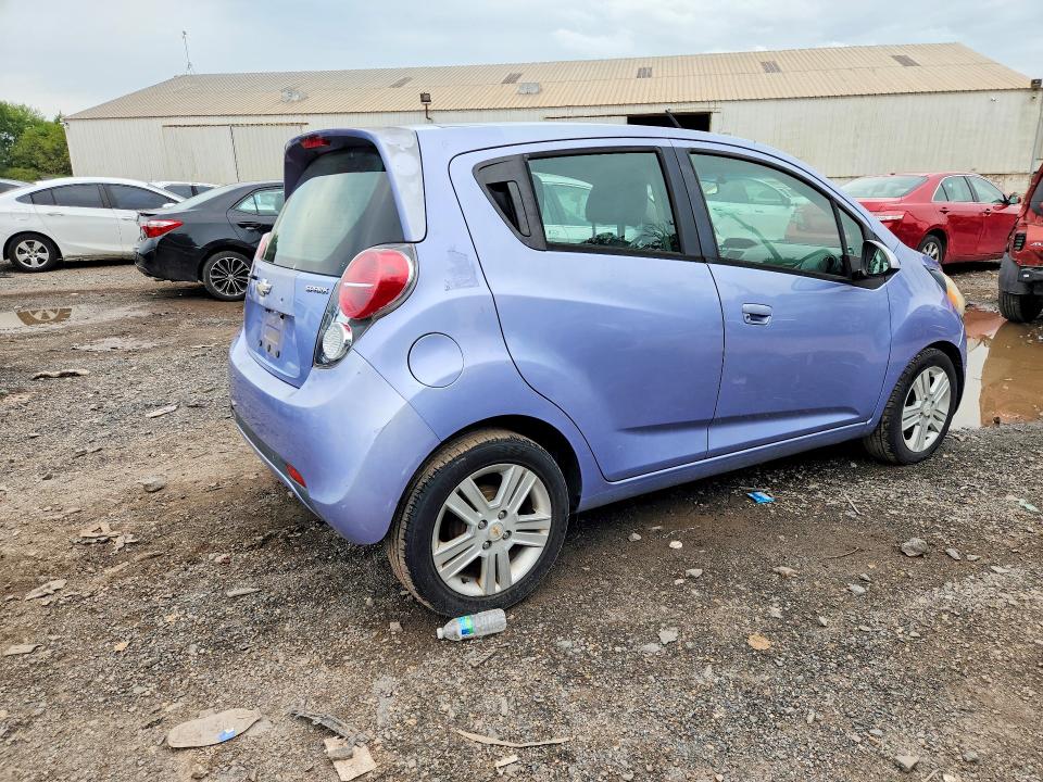Photo 3 from auction – 2014 CHEVROLET SPARK with VIN KL8CD6S97EC470427