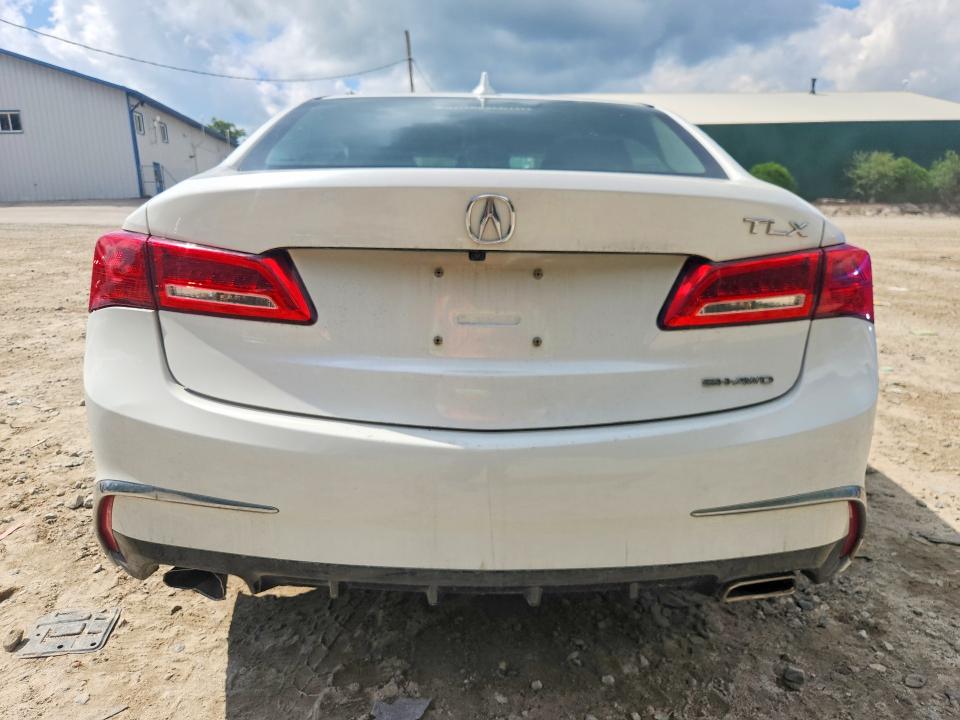Снимка 6 от търг – 2020 ACURA TLX с VIN 19UUB3F41LA000600
