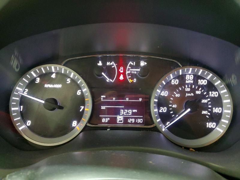 Photo 9 from auction – 2015 NISSAN SENTRA with VIN 3N1AB7AP1FY364772