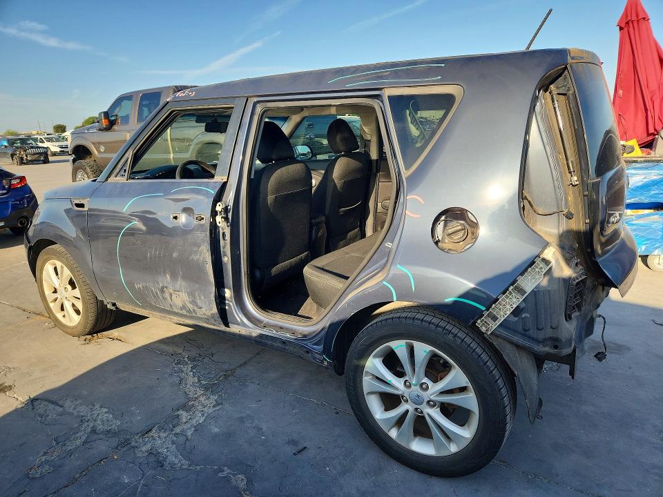 Photo 2 from auction – 2015 KIA SOUL with VIN KNDJP3A57F7229108