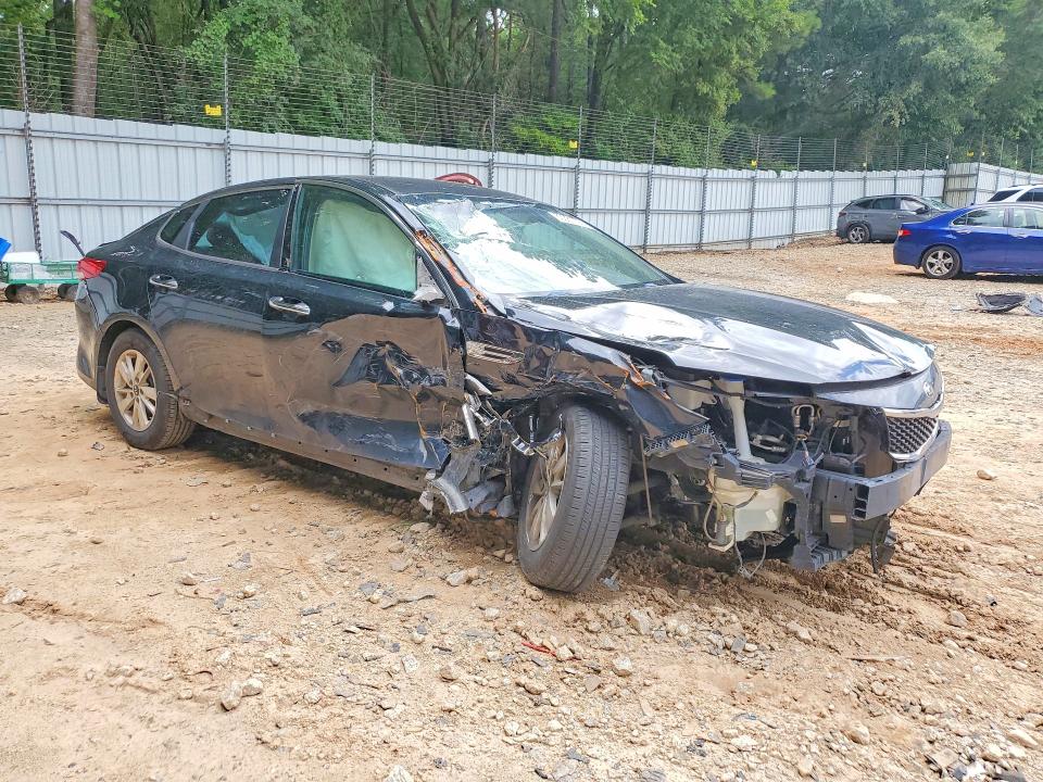 Photo 4 from auction – 2018 KIA OPTIMA with VIN 5XXGT4L37JG193606