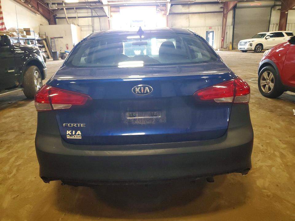 Photo 6 from auction – 2018 KIA FORTE with VIN 3KPFK4A77JE181369