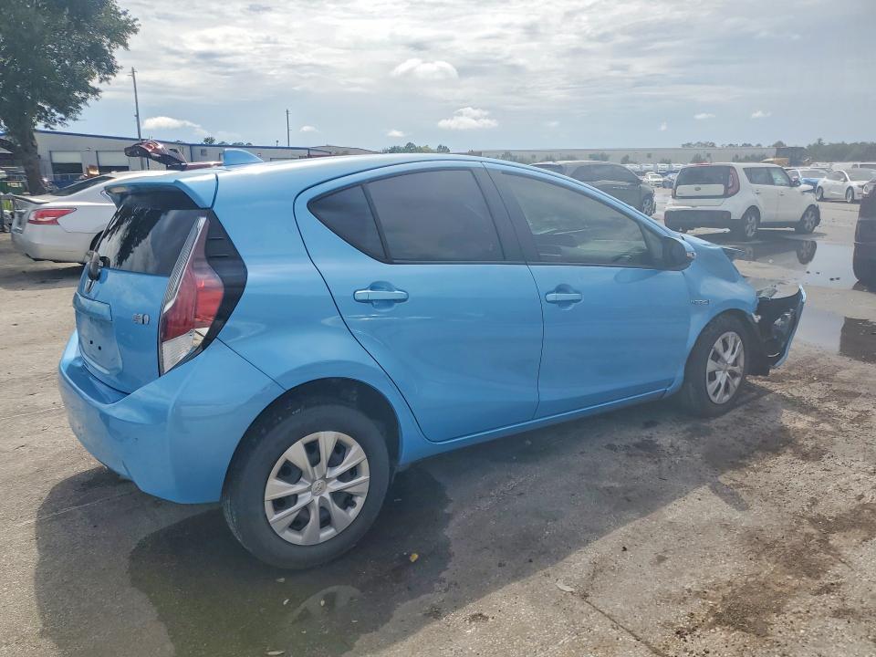 Photo 3 from auction – 2015 TOYOTA PRIUS C with VIN JTDKDTB31F1110709