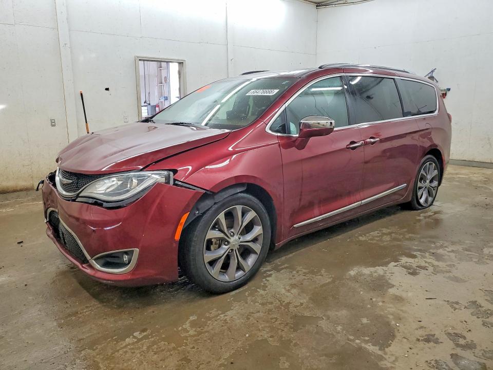 CHRYSLER PACIFICA 2020 with VIN 2C4RC1GG6LR242342 - Photo from auction