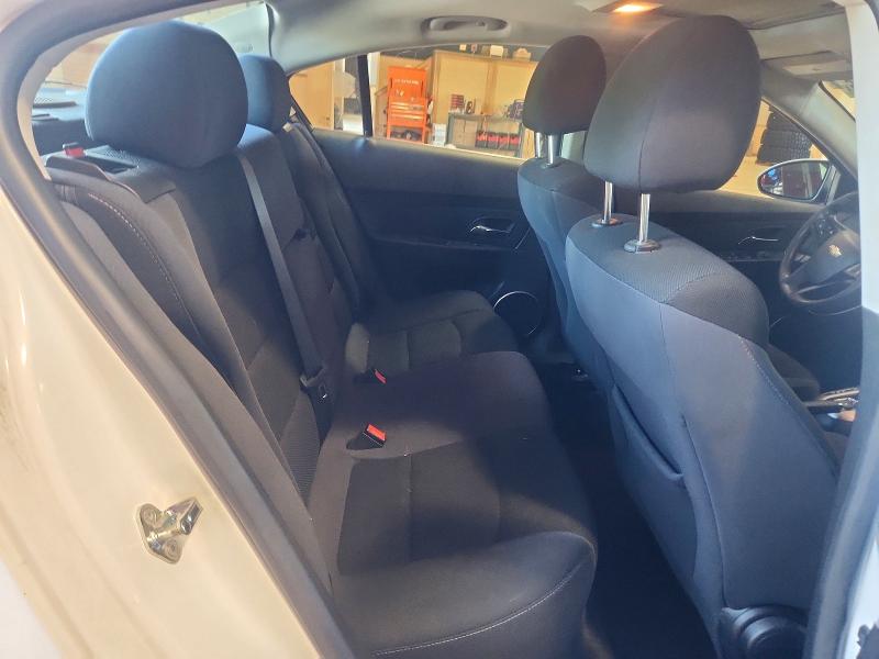 Photo 10 from auction – 2015 CHEVROLET CRUZE with VIN 1G1PC5SB9F7278017