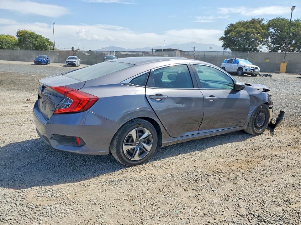 Снимка 3 от търг – 2016 HONDA CIVIC с VIN 2HGFC2F59GH549901