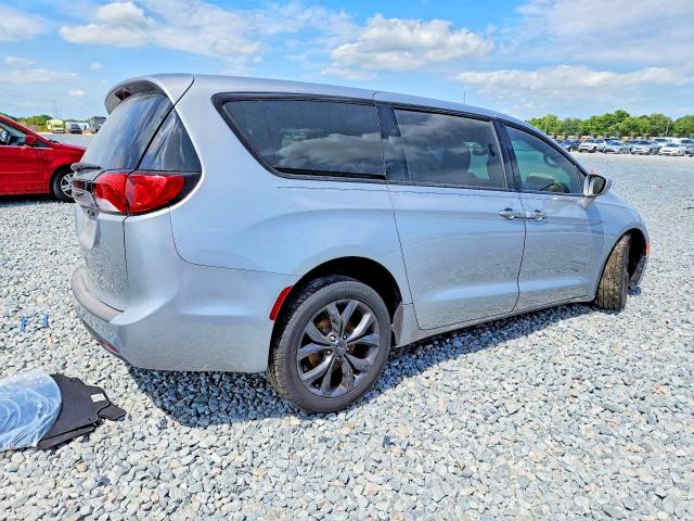 Photo 3 from auction – 2020 CHRYSLER PACIFICA with VIN 2C4RC1FG8LR120079