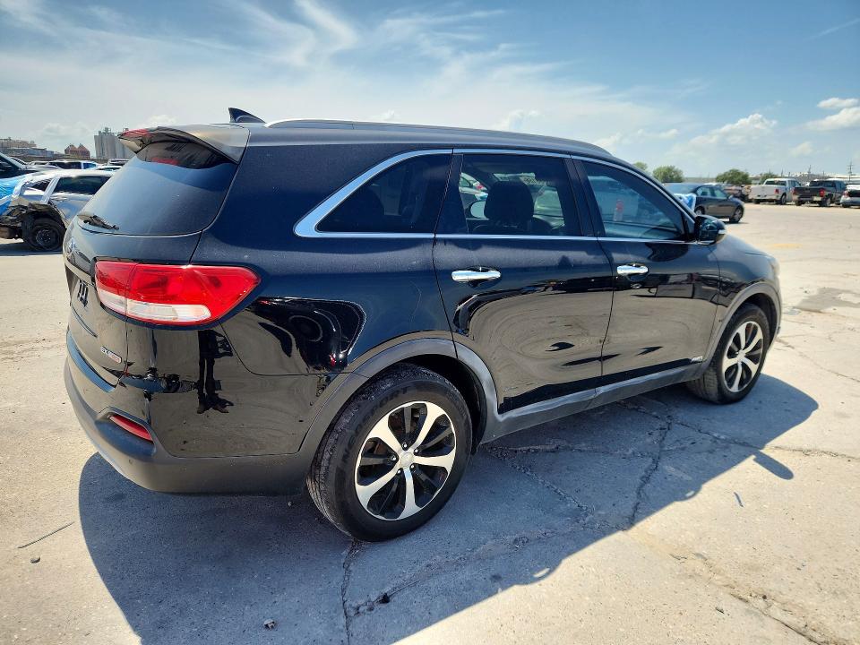 Photo 3 from auction – 2016 KIA SORENTO with VIN 5XYPHDA1XGG031928