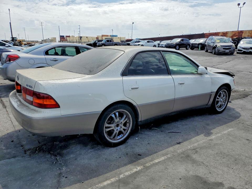 Photo 3 from auction – 1999 LEXUS ES with VIN JT8BF28G9X5055739