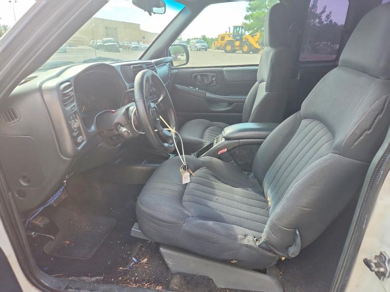 Снимка 7 от търг – 2003 CHEVROLET S TRUCK с VIN 1GCCS19X038130492