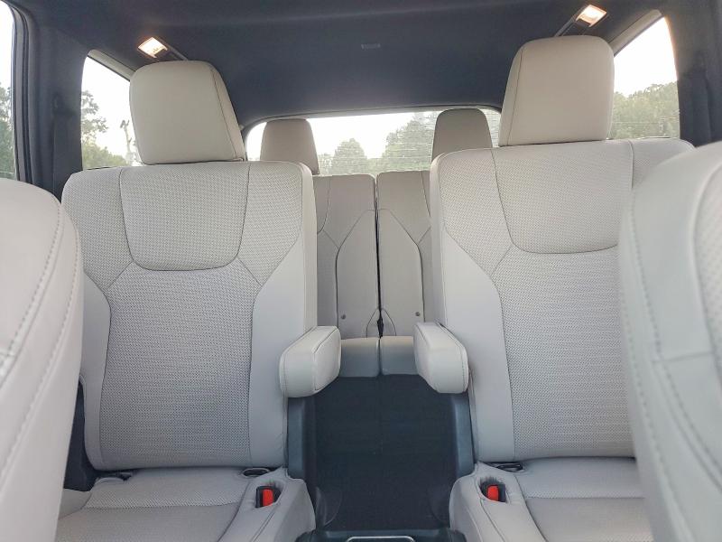 Photo 10 from auction – 2024 LEXUS TX350 with VIN 5TDAAAA62RS008346
