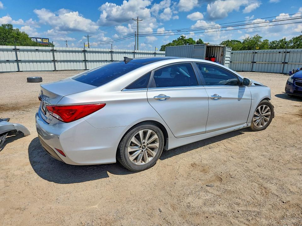 Photo 3 from auction – 2014 HYUNDAI SONATA with VIN 5NPEC4AC6EH825595