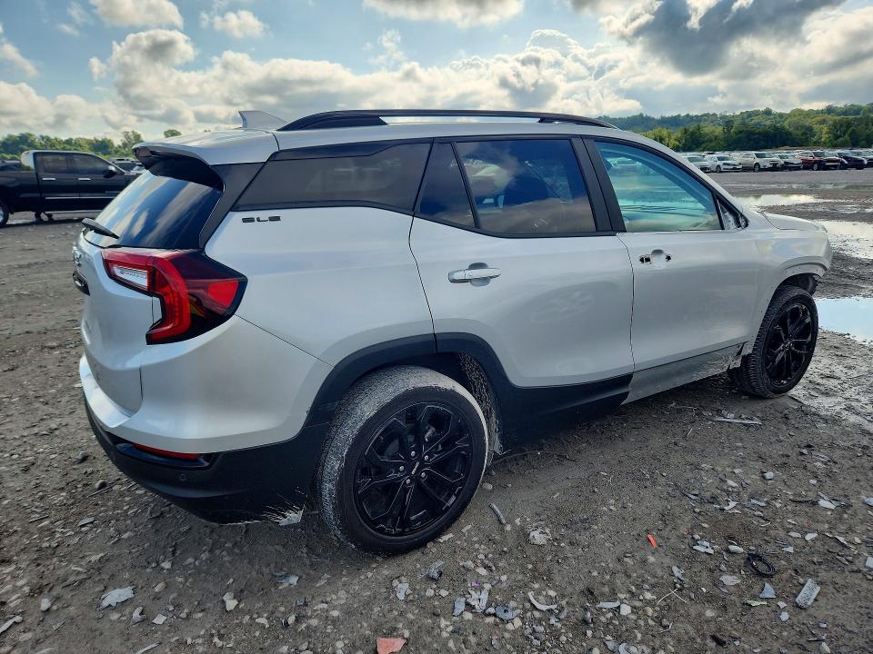 Photo 3 from auction – 2022 GMC TERRAIN with VIN 3GKALMEV8NL239141
