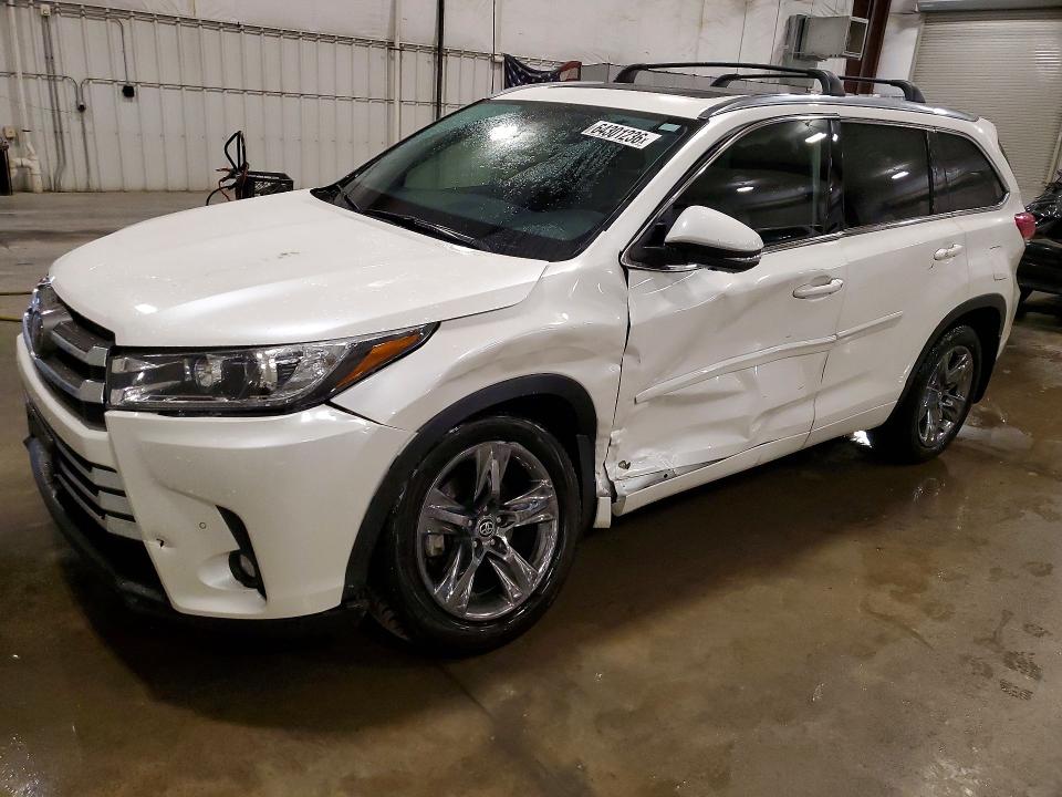 TOYOTA HIGHLANDER 2019 with VIN 5TDDZRFH8KS952396 - Photo from auction