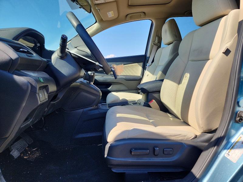 Photo 7 from auction – 2015 HONDA CR-V with VIN 2HKRM4H53FH672214
