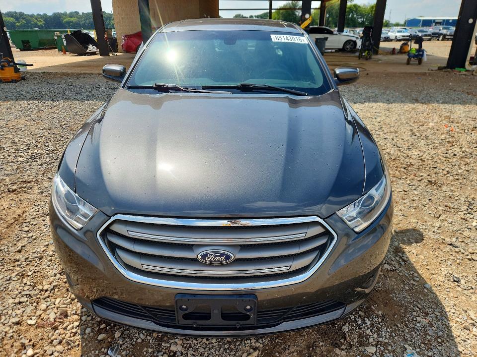 Photo 5 from auction – 2018 FORD TAURUS with VIN 1FAHP2E85JG132369