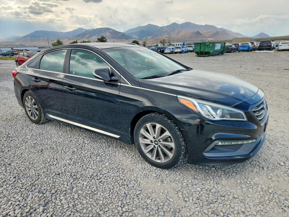 Photo 4 from auction – 2015 HYUNDAI SONATA with VIN 5NPE34AF1FH090049