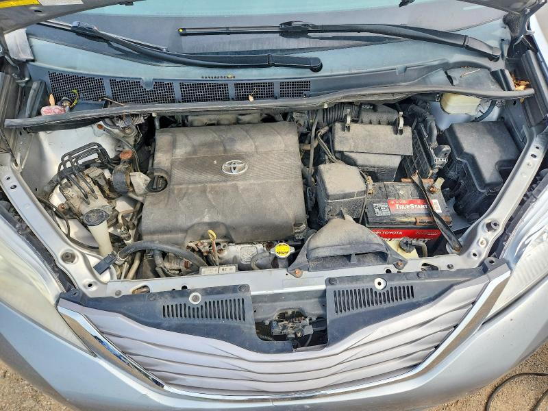 Photo 12 from auction – 2015 TOYOTA SIENNA with VIN 5TDDK3DCXFS120220