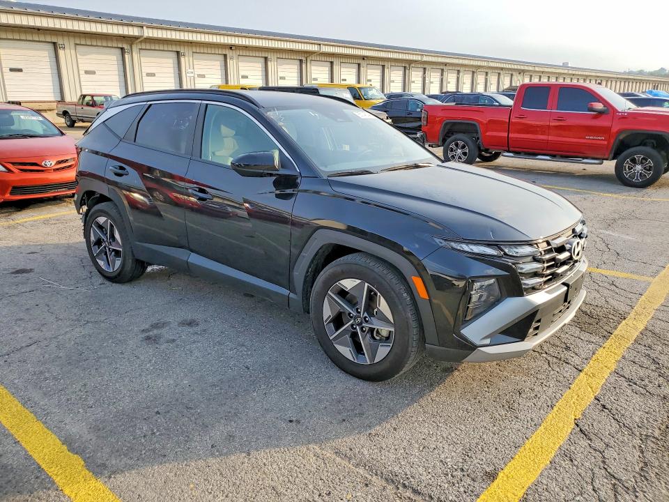 Photo 4 from auction – 2025 HYUNDAI TUCSON with VIN 5NMJB3DE3SH477207