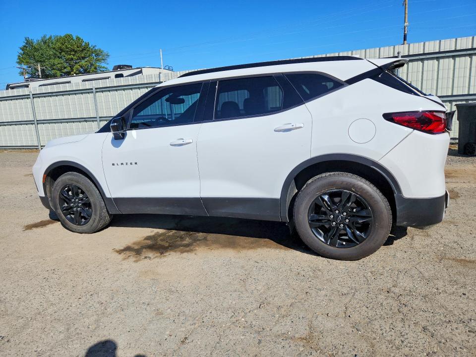 Photo 2 from auction – 2022 CHEVROLET BLAZER with VIN 3GNKBCR40NS159120