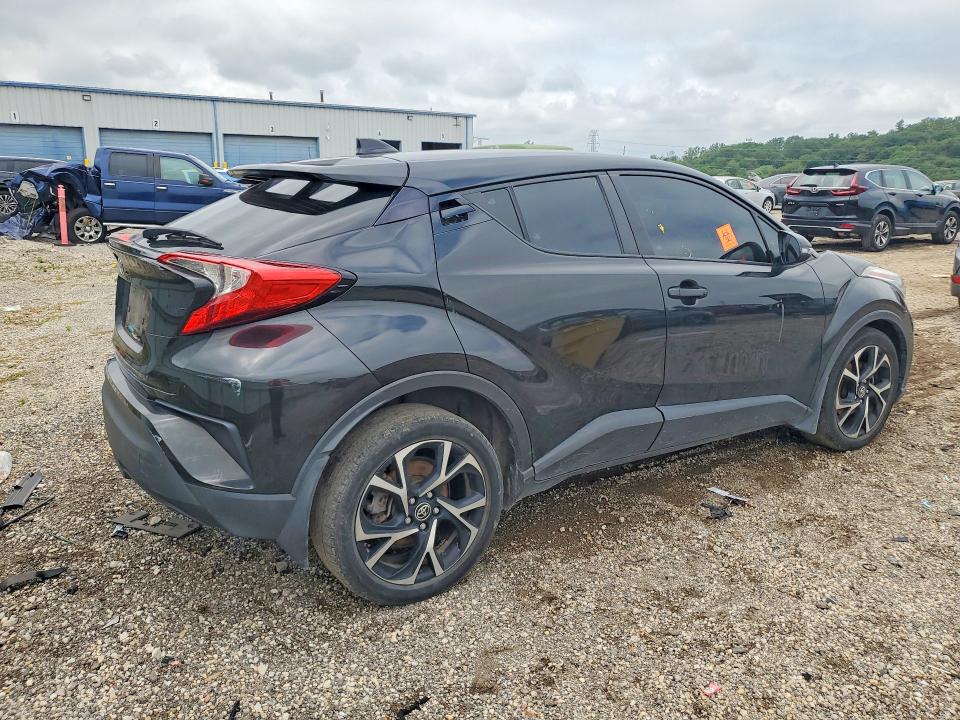 Photo 3 from auction – 2021 TOYOTA C-HR with VIN NMTKHMBX3MR131637