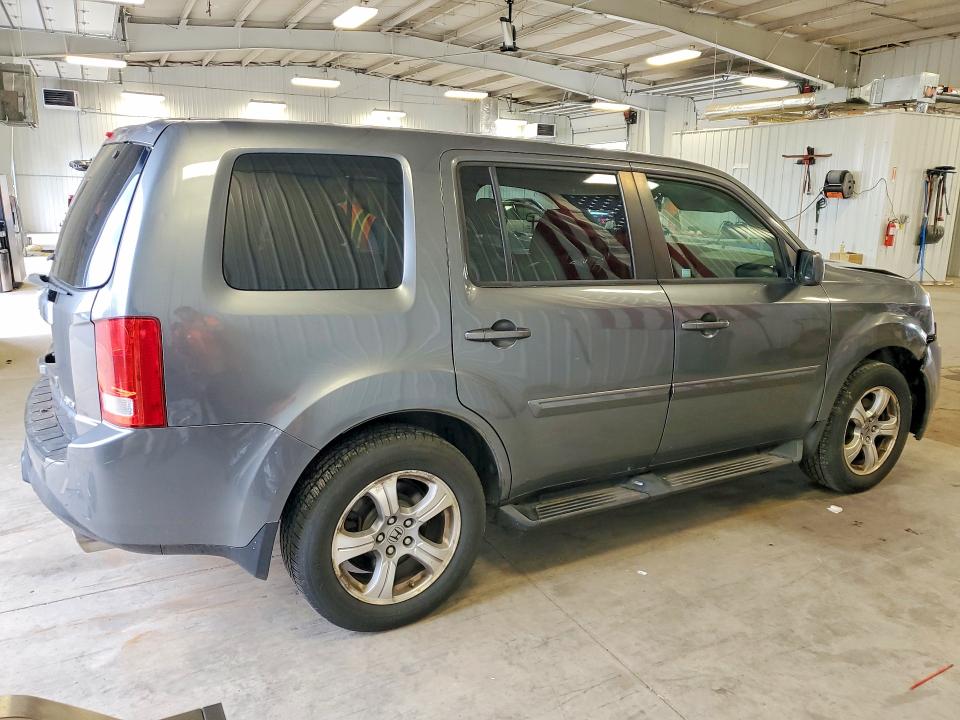 Photo 3 from auction – 2013 HONDA PILOT with VIN 5FNYF4H72DB019795