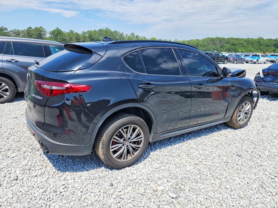 Photo 3 from auction – 2022 ALFA ROMEO STELVIO with VIN ZASPAKAN7N7D24425
