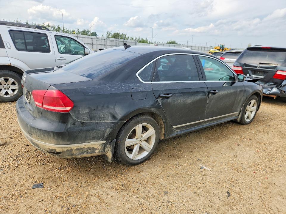 Photo 3 from auction – 2013 VOLKSWAGEN PASSAT with VIN 1VWBN7A30DC035344
