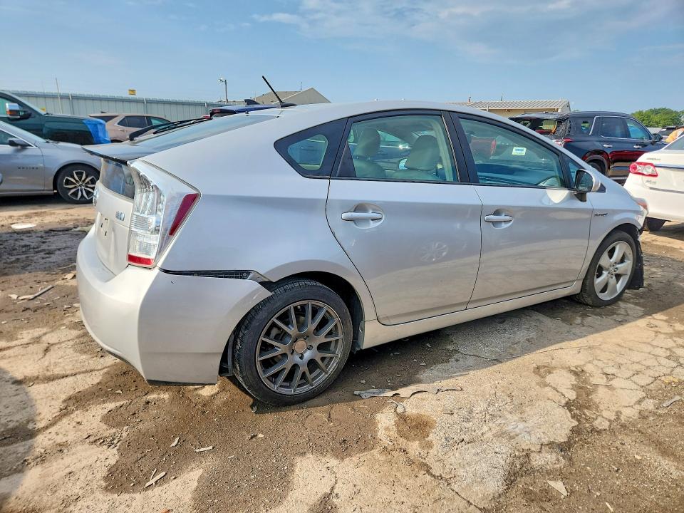 Photo 3 from auction – 2010 TOYOTA PRIUS with VIN JTDKN3DU1A0022907