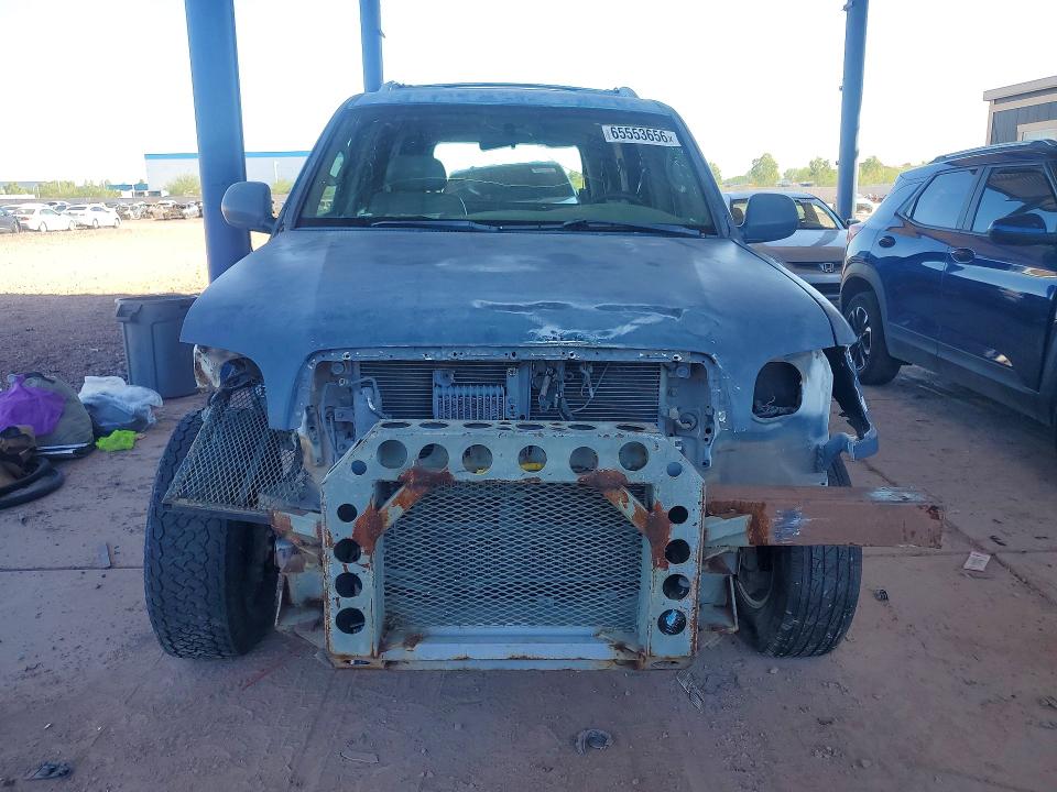 Photo 5 from auction – 2002 TOYOTA SEQUOIA with VIN 5TDBT48A22S060477