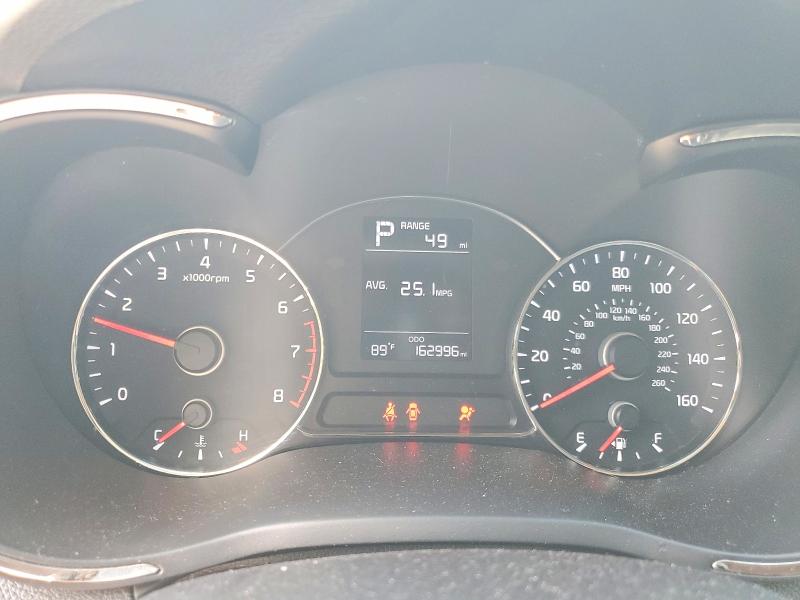 Photo 9 from auction – 2017 KIA FORTE with VIN 3KPFK4A72HE098054