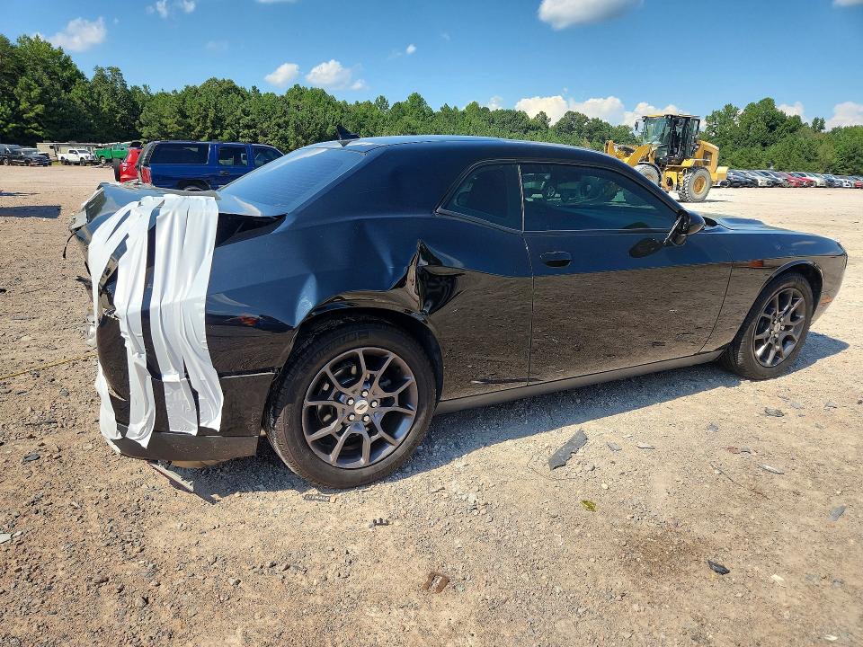 Photo 3 from auction – 2018 DODGE CHALLENGER with VIN 2C3CDZGG4JH112925