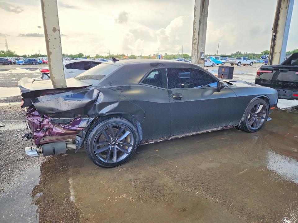 Photo 3 from auction – 2021 DODGE CHALLENGER with VIN 2C3CDZAG4MH676779