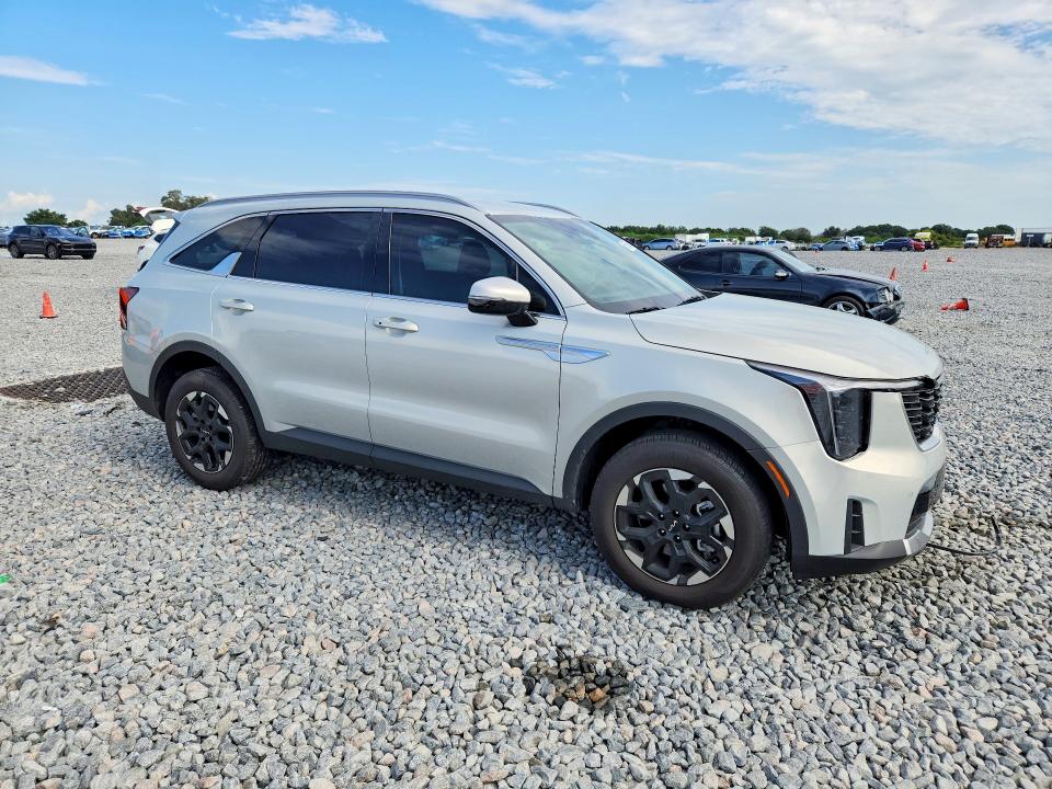 Photo 4 from auction – 2026 KIA SORENTO with VIN 5XYRLDJC4TG445578