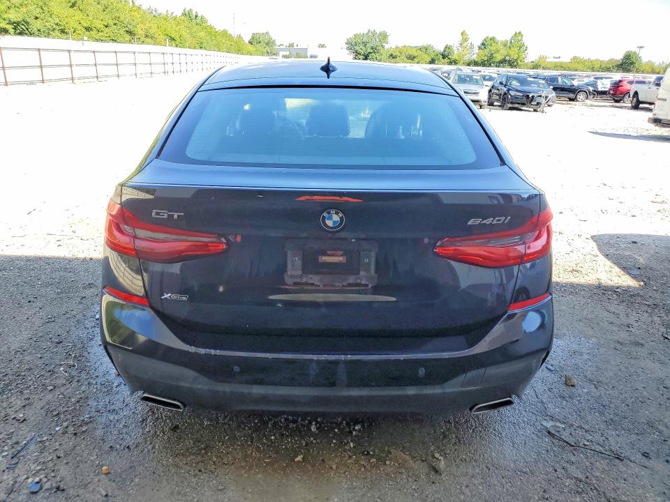 Photo 6 from auction – 2018 BMW 640 with VIN WBAJV6C50JBK07099