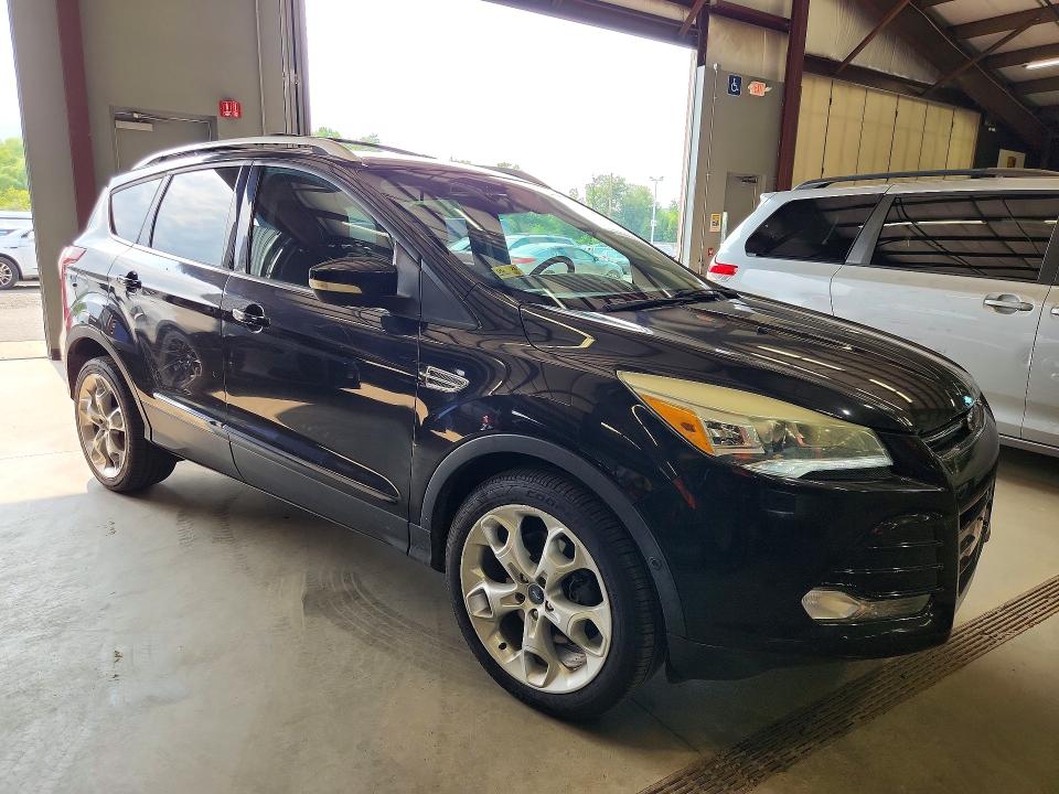 Photo 4 from auction – 2013 FORD ESCAPE with VIN 1FMCU9J92DUC30104