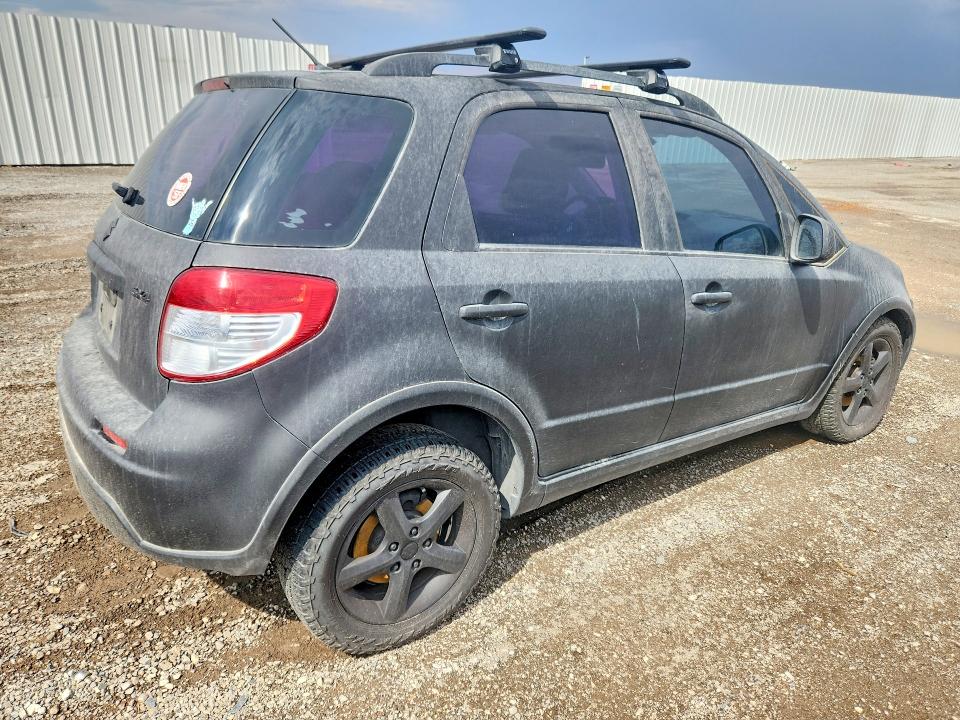 Foto 3 de la subasta – 2008 SUZUKI SX4 con VIN JS2YA413585101832