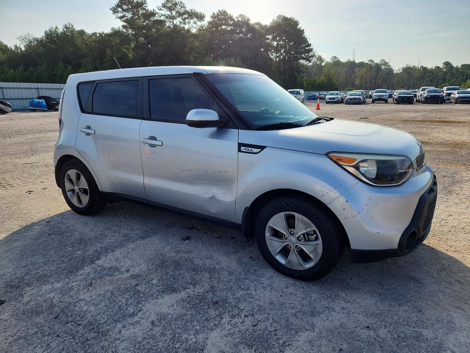 Photo 4 from auction – 2015 KIA SOUL with VIN KNDJN2A28F7778550