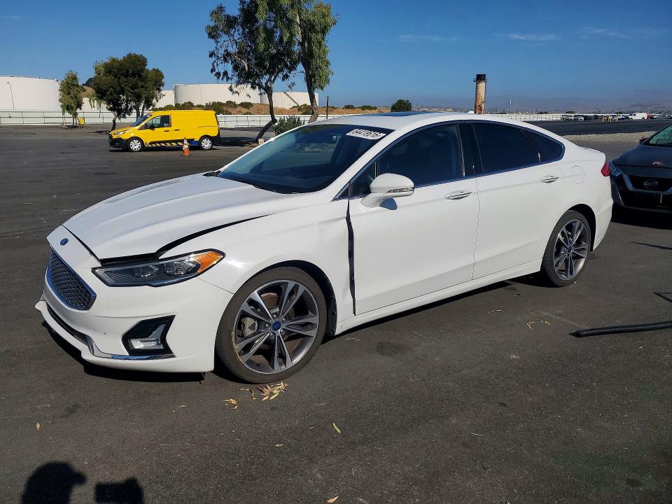 FORD FUSION 2020 with VIN 3FA6P0D95LR118344 - Photo from auction