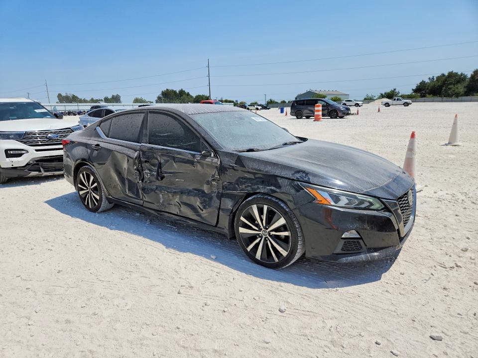Photo 4 from auction – 2020 NISSAN ALTIMA with VIN 1N4BL4CV8LC256782