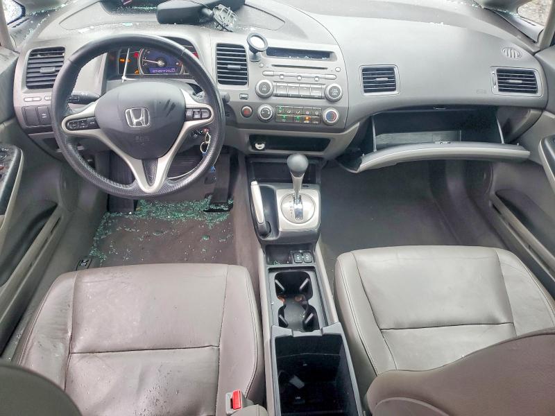 Foto 8 de la subasta – 2010 HONDA CIVIC con VIN 19XFA1F94AE017167