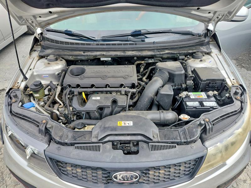 Photo 11 from auction – 2013 KIA FORTE KOUP with VIN KNAFU6A20D5743135