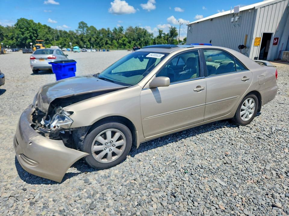 TOYOTA CAMRY 2002 z numerem VIN 4T1BF30K72U533366 - Zdjęcie z aukcji