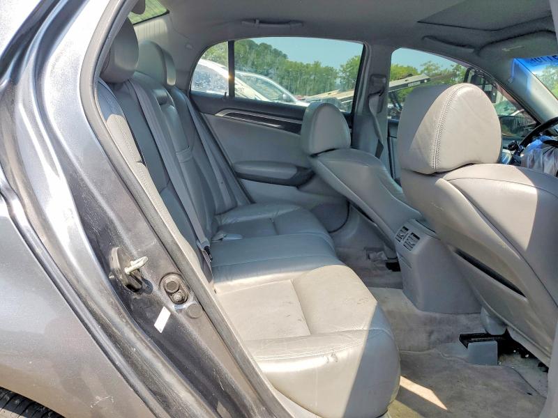 Photo 10 from auction – 2005 ACURA TL with VIN 19UUA66255A007409
