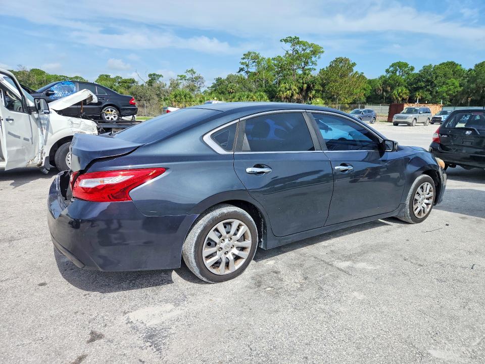Photo 3 from auction – 2016 NISSAN ALTIMA with VIN 1N4AL3AP8GN349063
