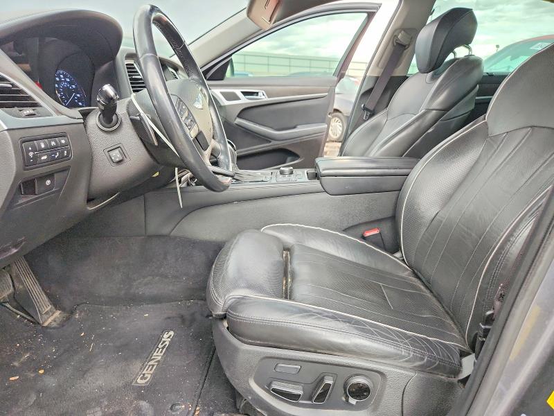 Photo 7 from auction – 2016 HYUNDAI GENESIS with VIN KMHGN4JE7GU108907