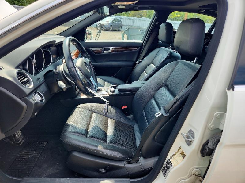 Photo 7 from auction – 2012 MERCEDES-BENZ C with VIN WDDGF8BB9CA648094
