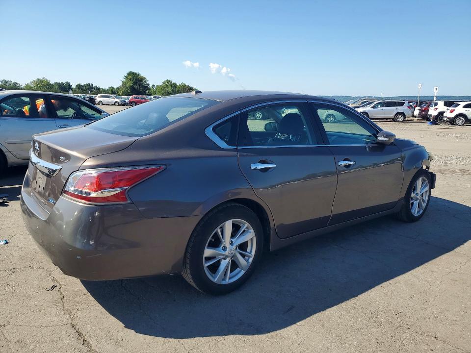 Photo 3 from auction – 2014 NISSAN ALTIMA with VIN 1N4AL3AP1EC157282