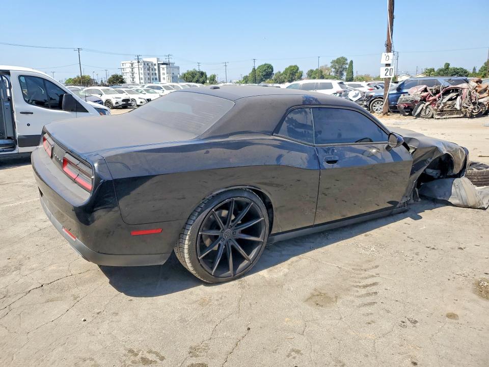 Photo 3 from auction – 2016 DODGE CHALLENGER with VIN 2C3CDZAG7GH201115