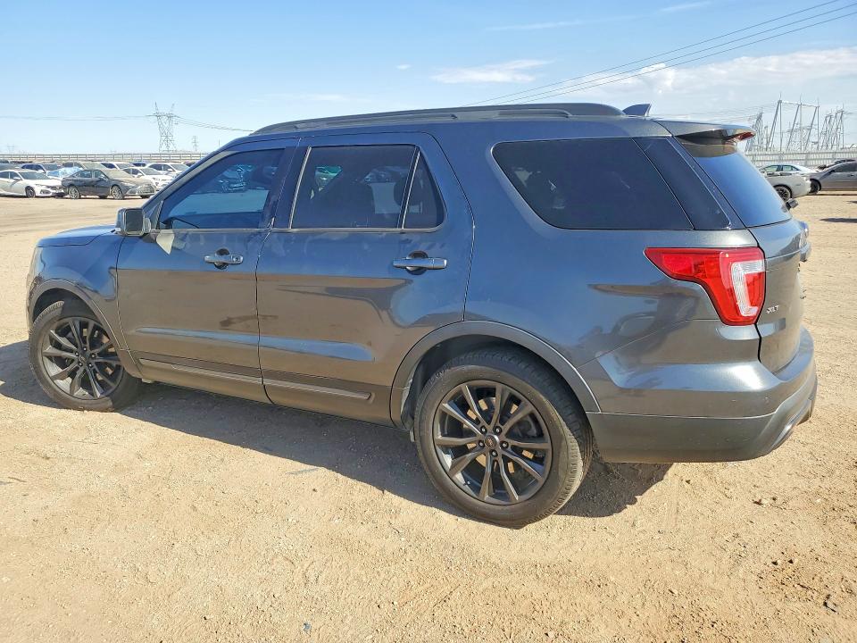 Photo 2 from auction – 2017 FORD EXPLORER with VIN 1FM5K7D81HGB21918